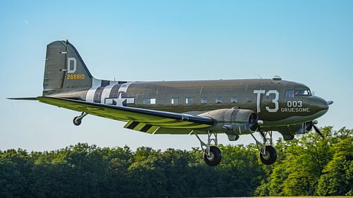 Douglas C-53D Skytrooper.
