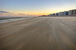 Strand von Koksijde am Morgen von Johan Vanbockryck