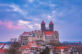 Winterabend in Quedlinburg im Harz von Martin Wasilewski