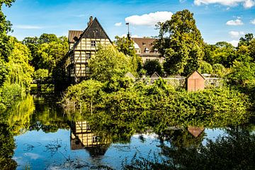 Reflet du château idyllique de Wittringen à Gladbeck sur Dieter Walther