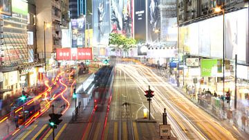 Hong Kong bij nacht: road & tram van rheinmain.from.above
