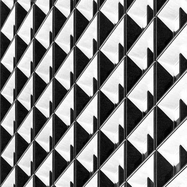 Abstract geometric shapes by Maurice Dawson