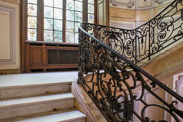 Treppe eines französischen Schlosses von Tim Vlielander