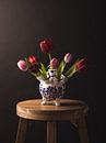 Still life: tulips in vase par Alexander Tromp Aperçu