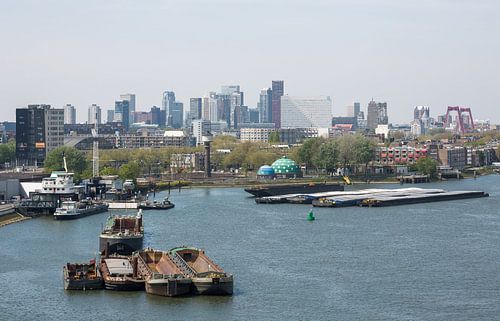 The skyline of Rotterdam by MS Fotografie | Marc van der Stelt