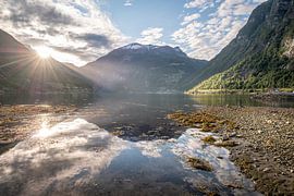 Sonnenuntergang @ Geiranger von Marco Lodder
