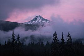 Glitzernde Gipfel im Sonnenlicht