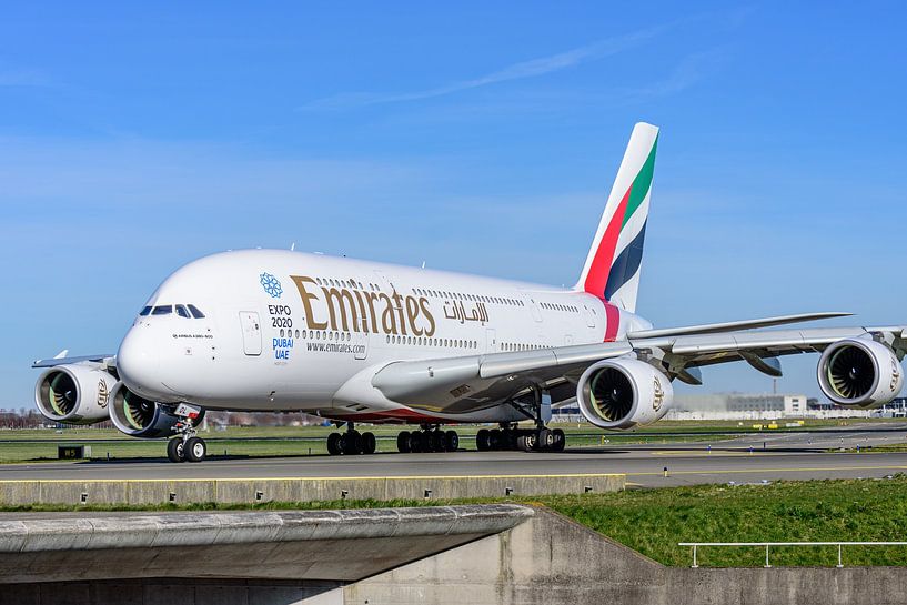 Emirates Airbus A380 (A6-EOL). by Jaap van den Berg