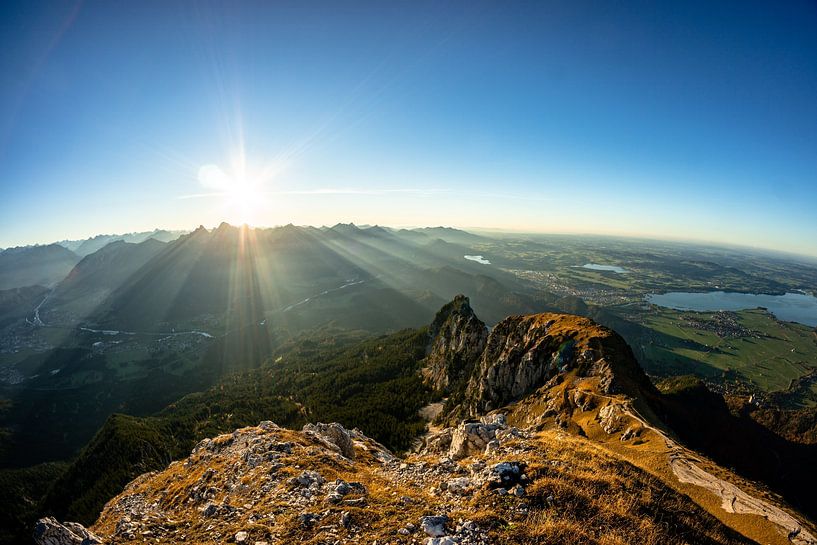 Sunbeams over the Ostallgäu and its lakes by Leo Schindzielorz