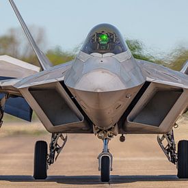 Chasseur furtif Lockheed Martin F-22 Raptor. sur Jaap van den Berg