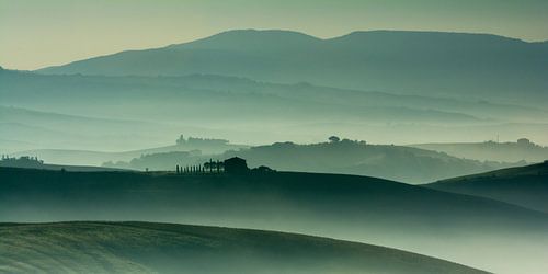Brouillard matinal dans le Val d'Orcia