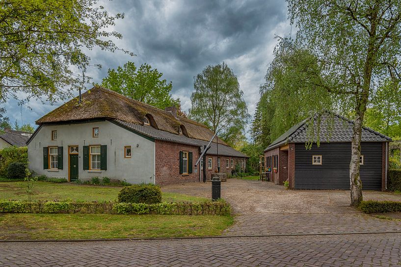 Old Farm in Maarheeze by arie oversier