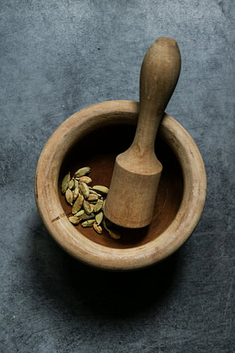 cardamom in a mortar