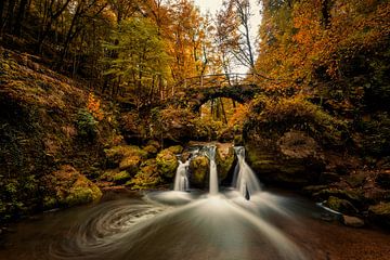 Schiessentumpel Wasserfälle im Herbst von Bert Beckers