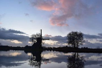 Moulin au coucher du soleil sur Sylke van Helden