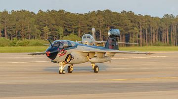 Speciaal kleurenschema op Grumman EA-6B Prowler. van Jaap van den Berg