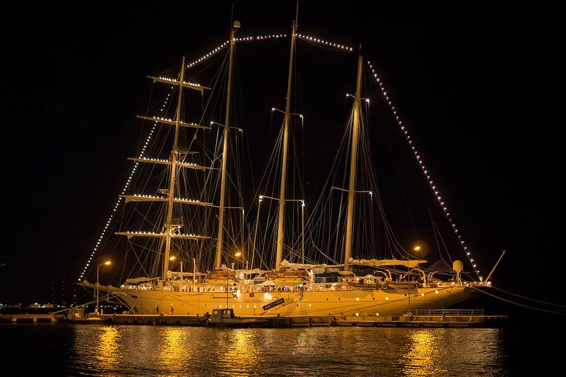 Star Flyer in Kralendijk Bonaire by Liesbeth Vogelzang