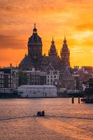 Sonnenuntergang hinter der Basilika St. Nikolaus