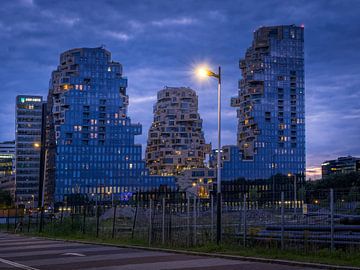 Amsterdam Valley at the zuidas in the blue hour