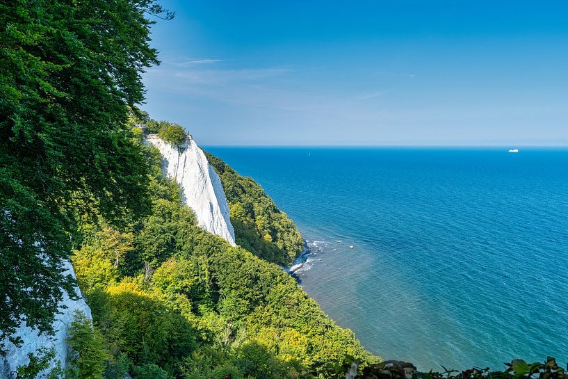 A view of the Koenigsstuhl from Victoria's viewpoint onto the chalk cliffs of the Baltic Sea by Andreas Völkel