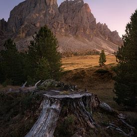 Passo delle Erbe in the Italian Dolomites during sunset by Jos Pannekoek