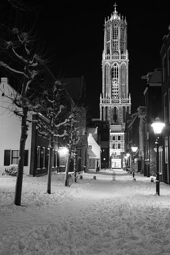 Utrecht met Domtoren vanaf Buurkerkhof in de winter
