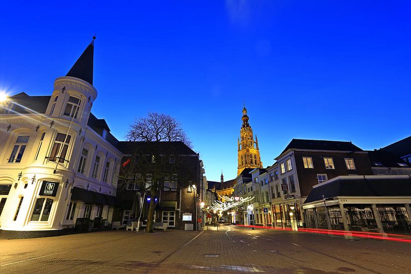 Oude Postkantoor Vishal Grote Kerk Breda von Ed Terbak