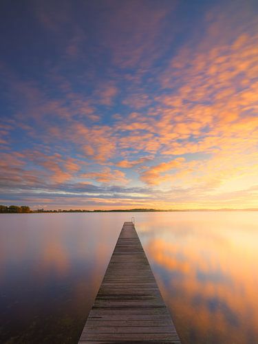 Zonsondergang boven het Veerse Meer in Zeeland