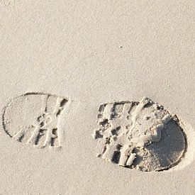 voetstap in het zand van Spijks PhotoGraphics