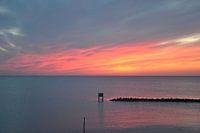 Zonsondergang boven het IJsselmeer 