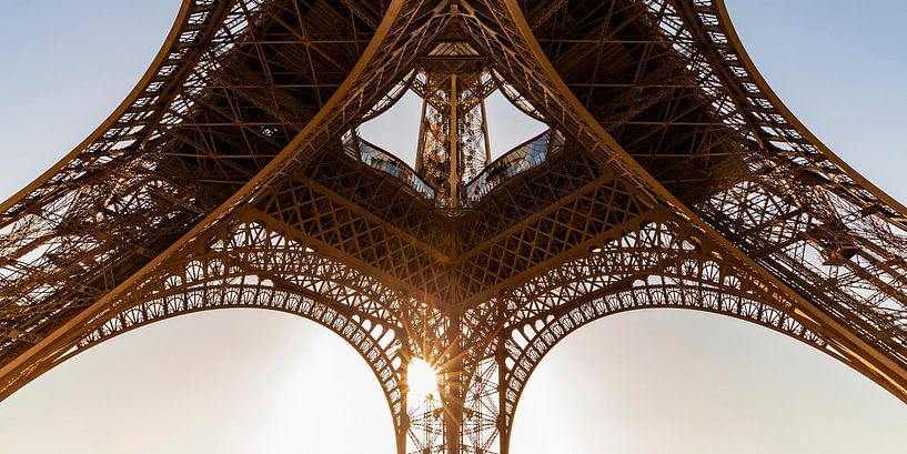 Eiffelturm in Paris bei Sonnenuntergang von Werner Dieterich