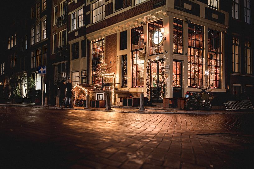 Amsterdam by Hello Pompoyo