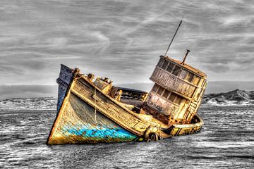 Sunken ship by Bob Karman
