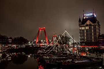Oudehaven en Witte Huis (Rotterdam) in de nacht van SchraMedia