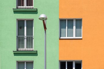 Gekleurde gebouwen in Wenen van Elles Rijsdijk