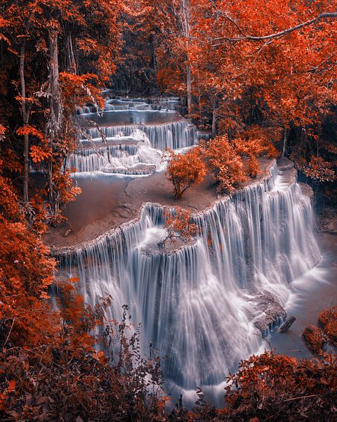 Herbst Wasserfall von Niels Tichelaar