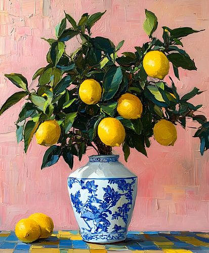 Prickelnde Zitronen in einer blauen Vase: Eine stilvolle Naturdekoration