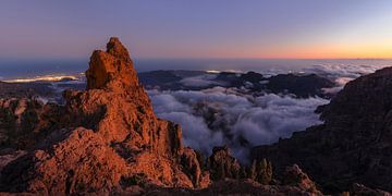 Pico de las Nieves in the evening light by Markus Lange