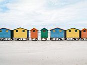 Bunte Strandhäuser am Strand | Muizenberg | Südafrika von Stories by Pien Miniaturansicht