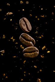 Schwebende Kaffeebohnen, floating coffee beans