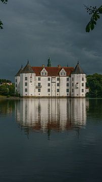 Kasteel Glücksburg in Sleeswijk-Holstein. van Jaap van den Berg