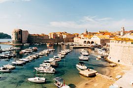 Der Hafen von Dubrovnik von Suzanne Spijkers
