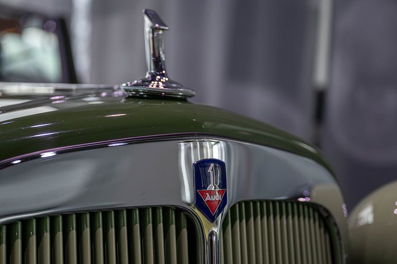 Front Icons – Automotive Identity von Karsten Rahn