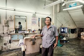 Thailand, Phuket city, hairdresser by Keesnan Dogger Fotografie