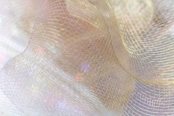 Iriserende stof, feestelijke elegantie - macrotextuur in een spel van licht van Mixed media vector arts