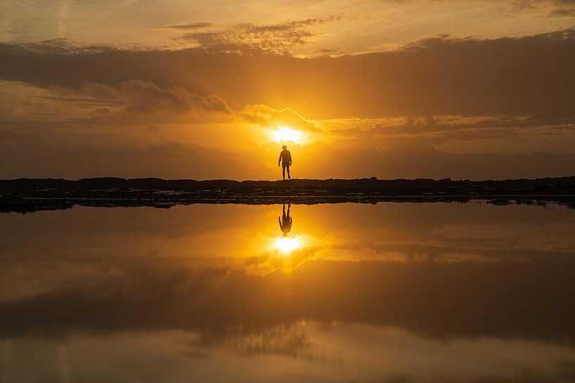 Mirror by Wouter Hoogeveen