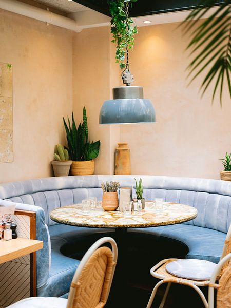Parijs - Modern café  | Frankrijk reizen pastel fine art fotografie van Raisa Zwart