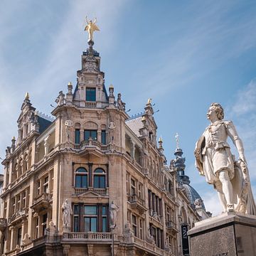 Antwerp - Belgium - Statue Anthony Pieck