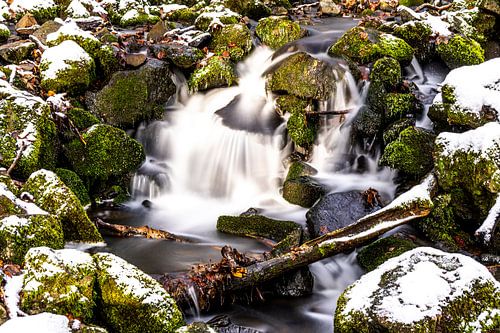 Waterval in de winter - De Teufelsmühle in de Rhön 5
