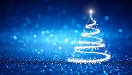 Arbre de Noël sur fond bleu